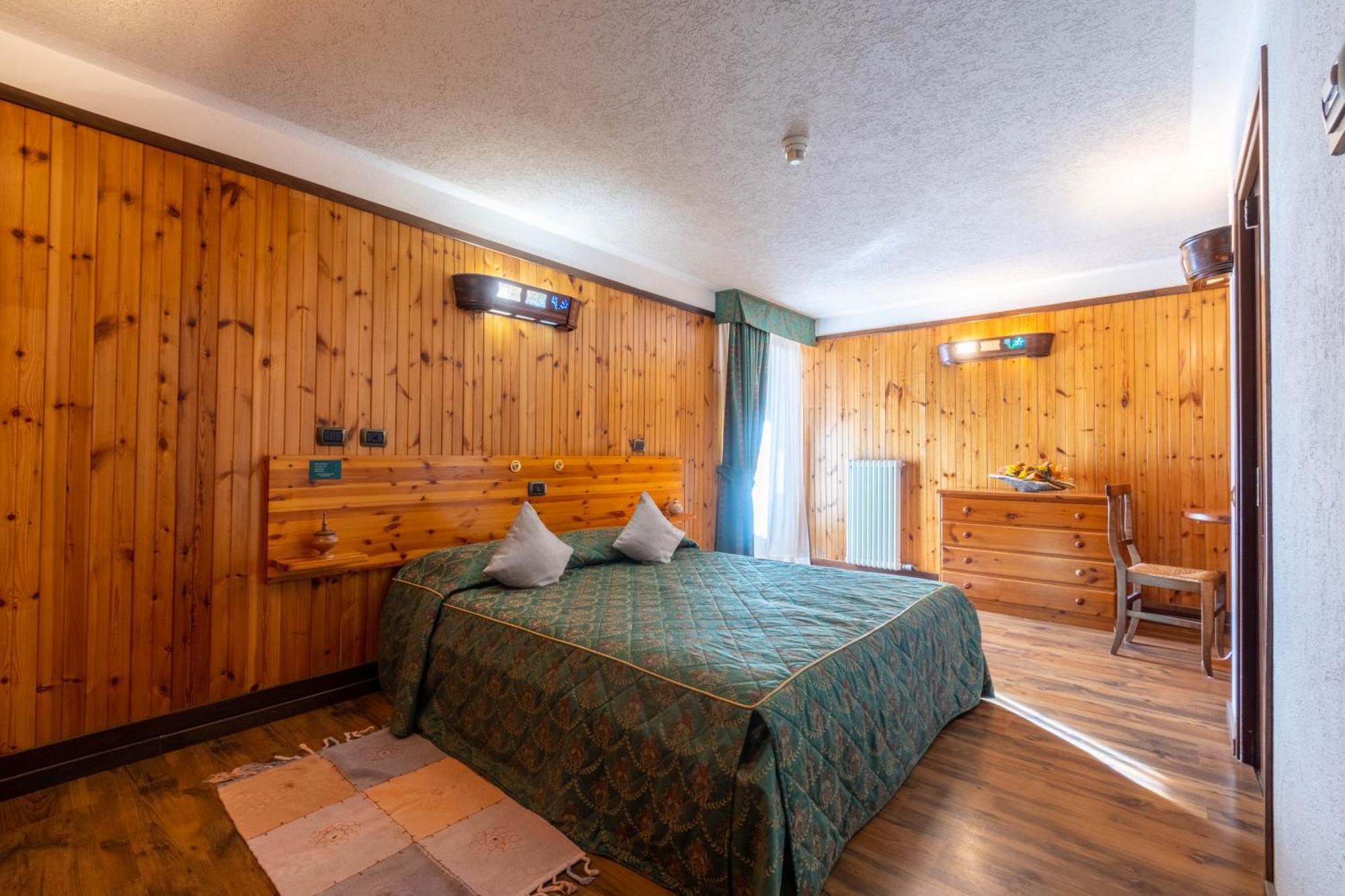 Hotel Bouton D'Or - Cogne Ngoại thất bức ảnh