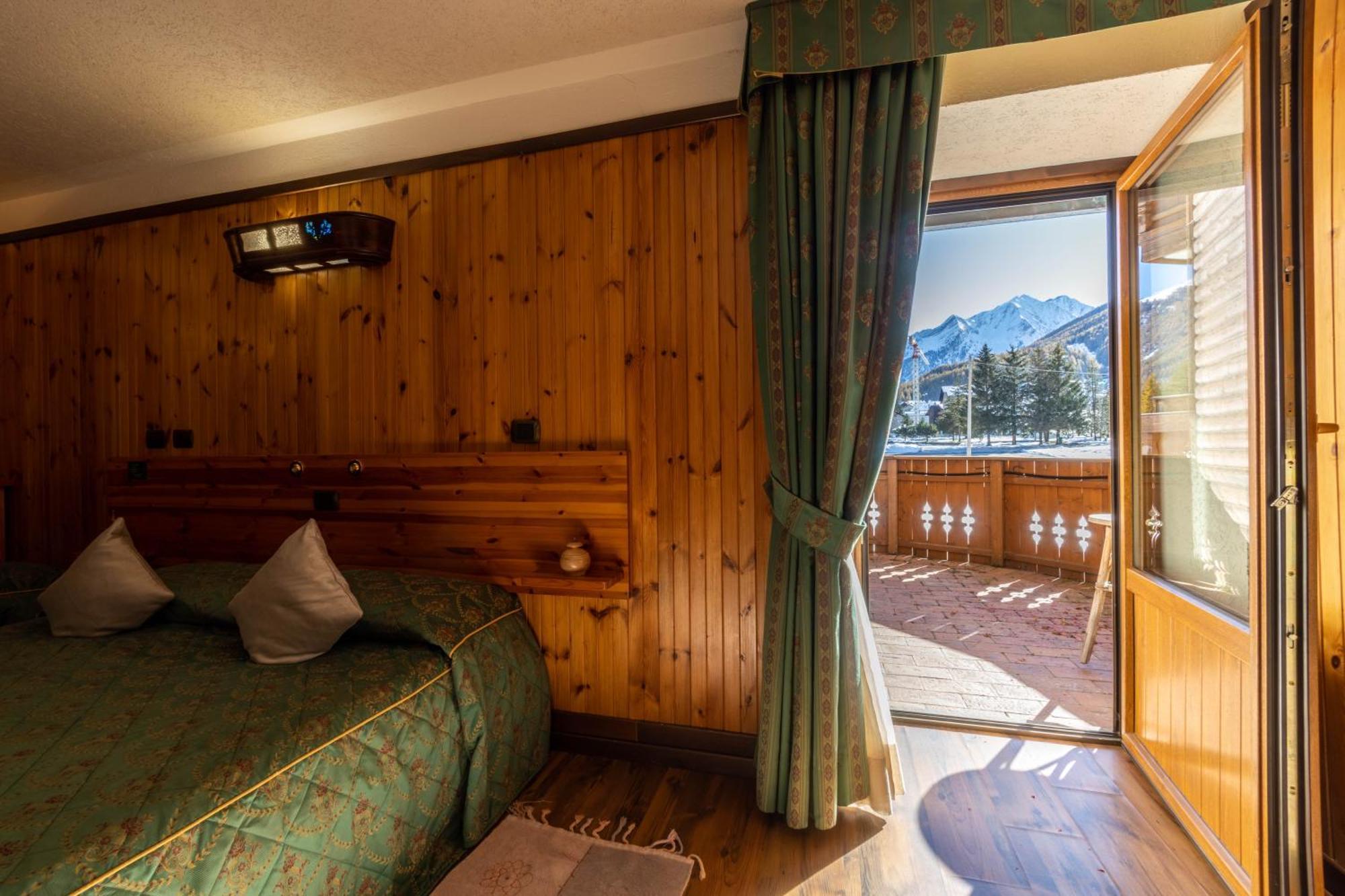 Hotel Bouton D'Or - Cogne Ngoại thất bức ảnh
