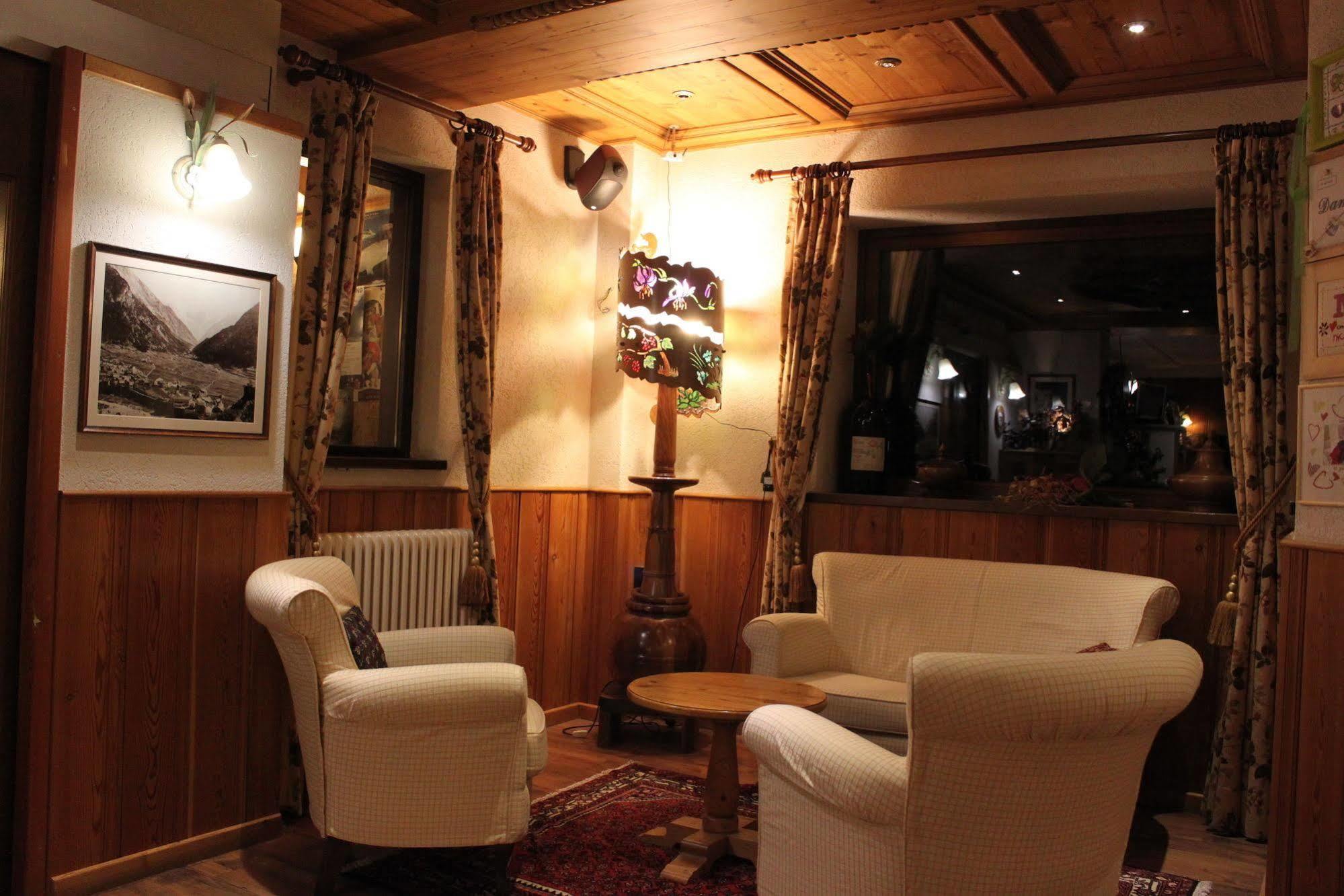 Hotel Bouton D'Or - Cogne Ngoại thất bức ảnh